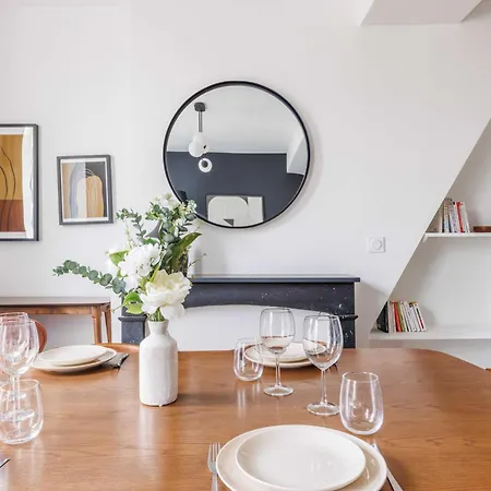 Bon Marche Apartment