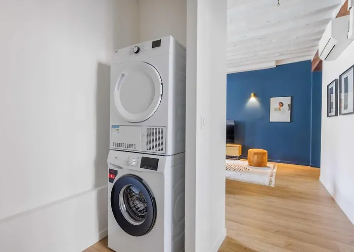 Bon Marche Apartment *