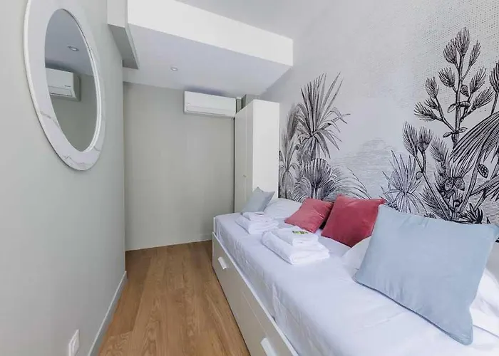 Bon Marche Apartment