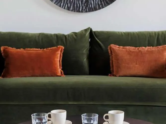 Bon Marche Apartment