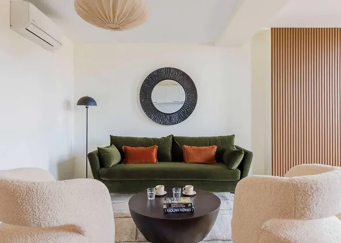 Bon Marche Apartment *