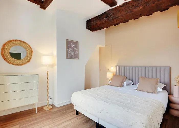 Bon Marche Apartment *